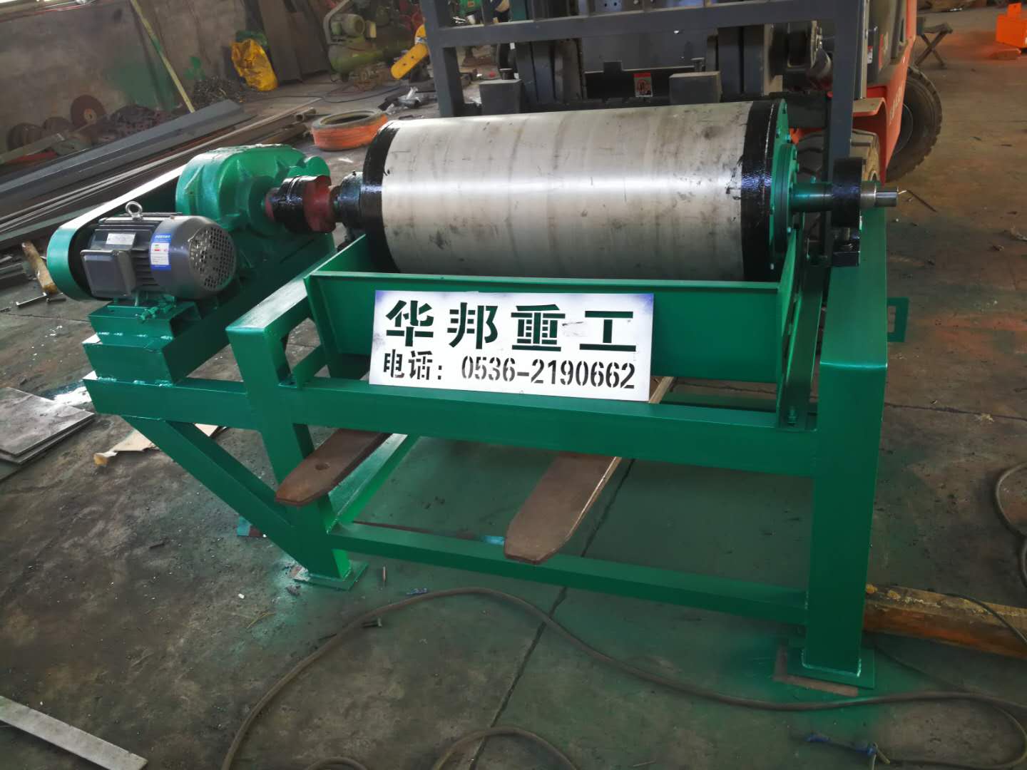 圖片名稱：永磁筒式磁選機(jī)
點(diǎn)擊次數(shù)：2346次